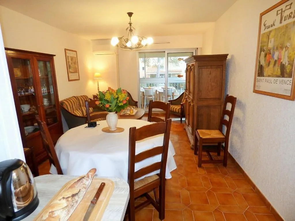 Refait A Neuf ! 2 Chambres, 200M De La Plage, Commerces,Restaurants, Tout A Pieds. Saint-Mandrier-sur-Mer 0*,  France